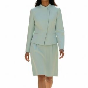 Kasper Skirt Suit Size 8P Light Green Hidden Blazer Buttons Faux Pockets New
